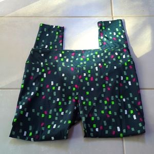 Green Lularoe leggings